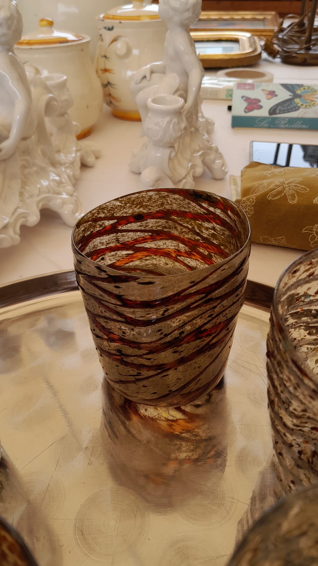 Dettaglio di Set di 5 bicchieri artistici in vetro soffiato – Murano style